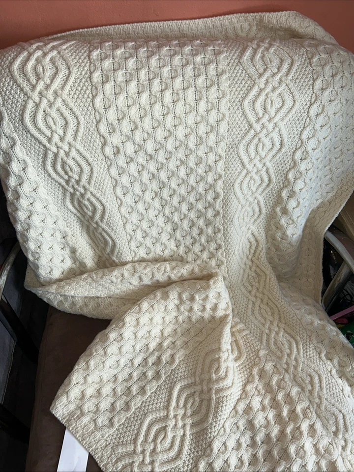 Manta Irlandesa Aran 100% Lana Merino - Suave - 60 x 36 pulgadas - Natural Foto 3 de 4
