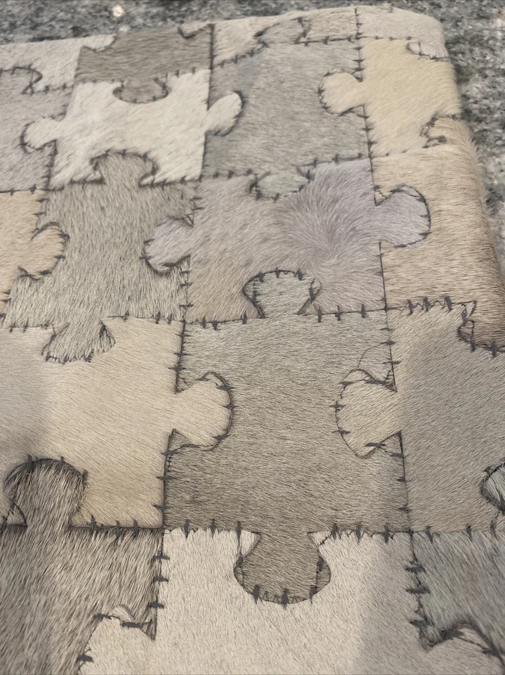 SAFAVIEH Accents 牛皮 18x18 抛枕套 多/灰色 全新无标签! — 第 3/4 张图片