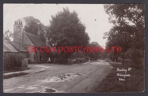Berkshire - WOKINGHAM, Reading Rd showing Public House, Real Photo 1913