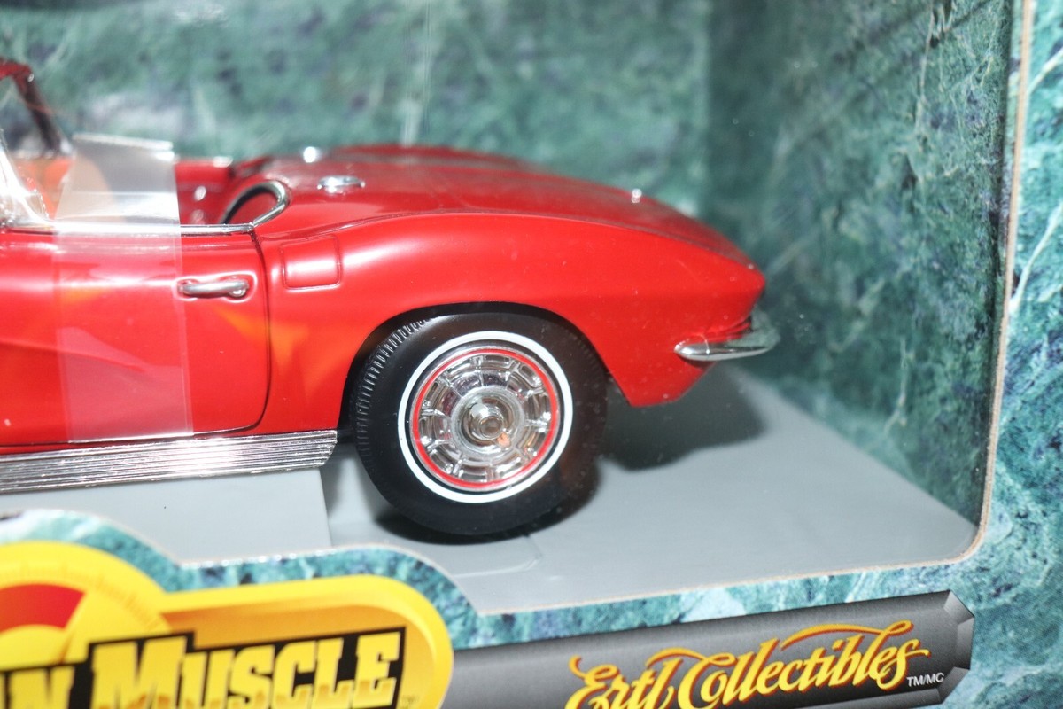 ERTL AMERICAN MUSCLE 1/18 Scale Diecast 32513 1967 Corvette Stingray