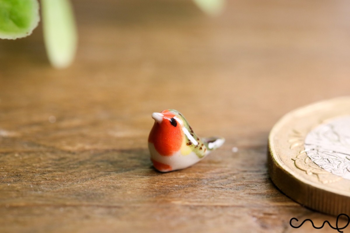 Hand Painted Ceramic Tiny Bird Miniature Robin Christmas Mini