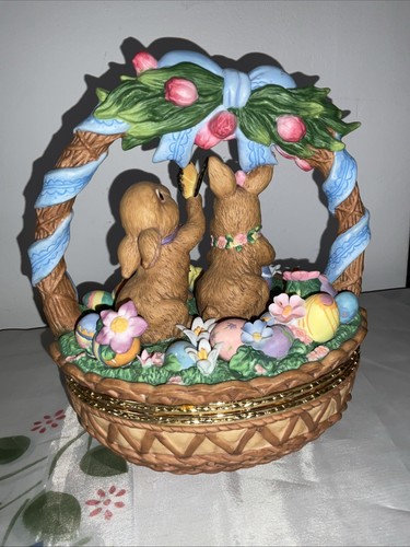 Easter Basket Trinket Box Porcelain Large Bunnies Flowers With Original box - Picture 7 of 14