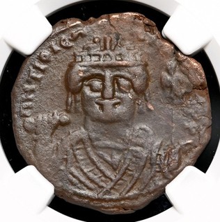 BYZANTINE. Maurice Tiberius. AD 582 602. Æ Follis NGC VF