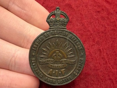 WW1 Original Australian RETURNED FROM ACTIVE SERVICE BADGE - DELUSIONAL INSANITY