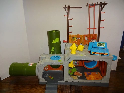 Vintage 1989  TMNT Sewer Lair Playset Ninja Turtles Playmates Toys Nice Preowned