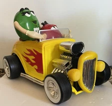 M&Ms HOT ROD ROADSTER CANDY DISPENSER M&M REBEL WITHOUT A CLUE CAR