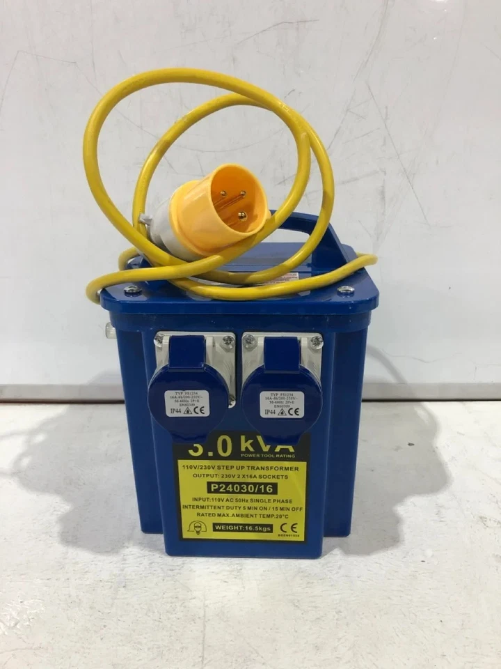 3.3 KVA Site Transformer Step Up 2 x 16A 230V Socket 110 to 230 Volt DYNATEX - Image 4 of 4