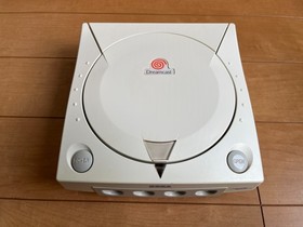 SEGA DreamCast Console (HKT-3000) & Controller with 2 games and BOX and Manual