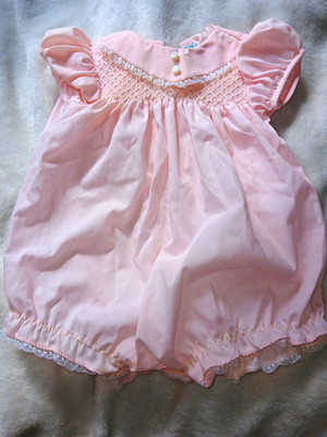 vintage 0-3 girl peaches and cream pink smocked bubble romper lace cap sleeve
