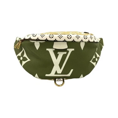 echt Louis Vuitton Monogramm riesige Bauchtasche M44611 Schultertasche... - Bild 1 von 4