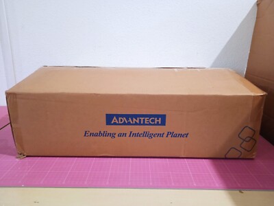 ADVANTECH PPC-3210SW-PAE 21,5'' Panel PC_8.45_2