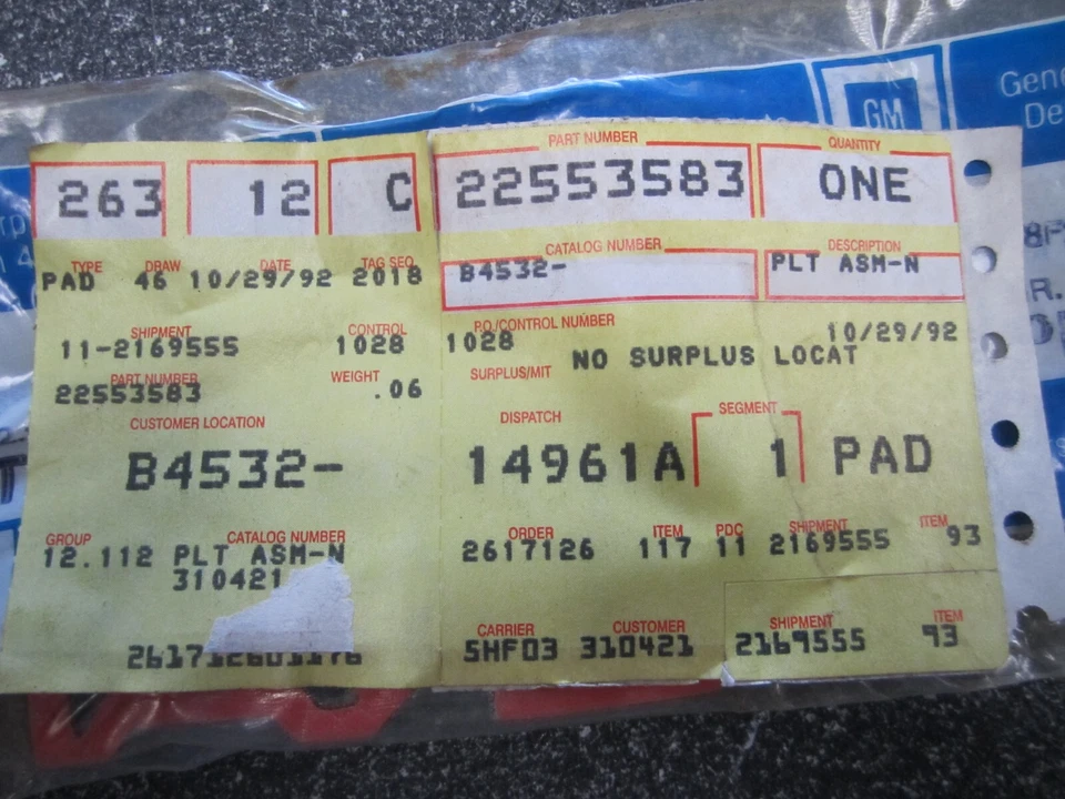 Uno (1) emblemas de Pontiac Grand Prix 1988-1999 OEM NOS 20623999 22553583 Foto 3 de 4