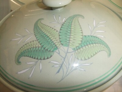 Spode Montego Flemish Green - retro vintage green tableware 8I4A