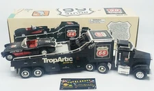 Phillips 66 TropArtic Car Hauler With Corvette w/ Box -  1:32 Scale Semi