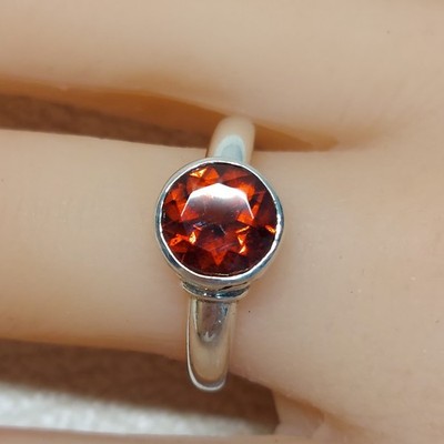 Size 8 BASK Sterling Silver Red Garnet-Style Openwork Ring 3.49g VTG