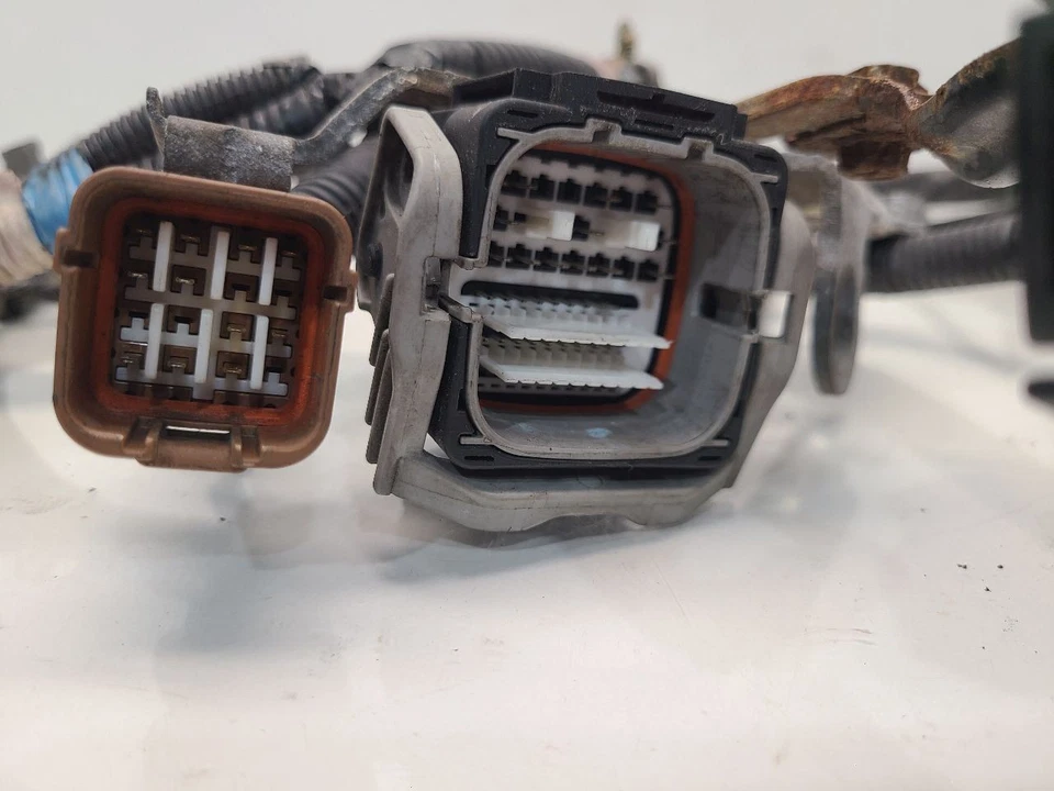 Arnés de cables del motor Subaru Legacy 2005 (3,0 L/AT/AWD) n.º de parte: 24020AD460 Foto 4 de 4