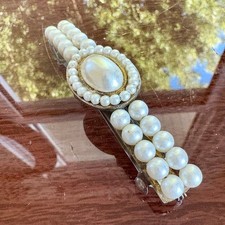 Vintage Faux Pearl Hair Barrette Gold Tone Oval Cabochon Accent