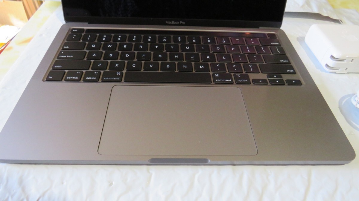 Apple MacBook Pro 13.3 Apple MacBook Pro 13.3