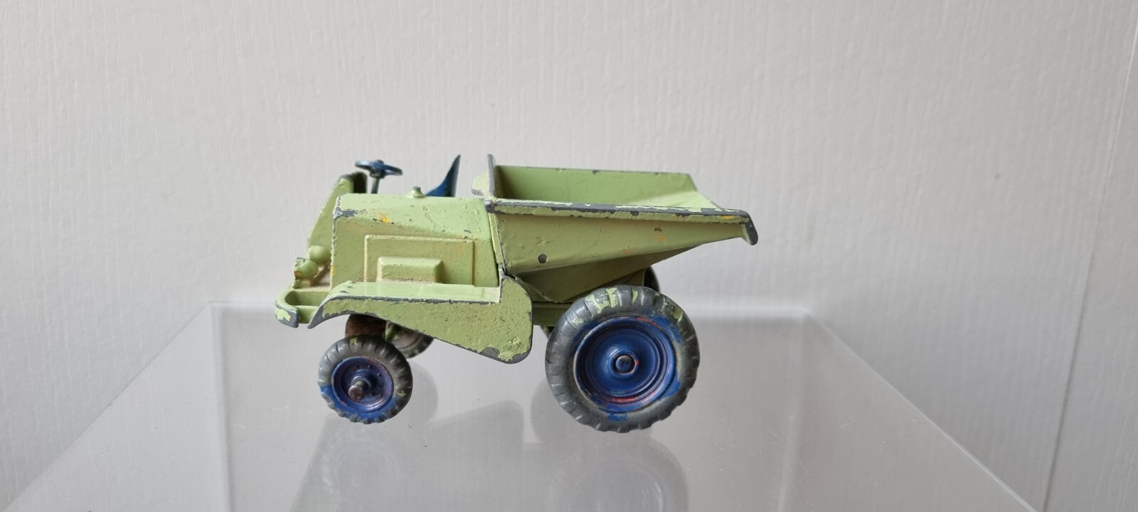 Dinky 562, Muir Hill Dump Truck - Free Price Guide & Review