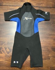 Bass Pro XPS Aqualite Flex 2/2 Shorty Wetsuit Youth Size Small