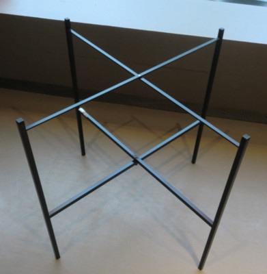 La Ligne 29 Metallständer klappbar für Tablett 65cm Durchmesser