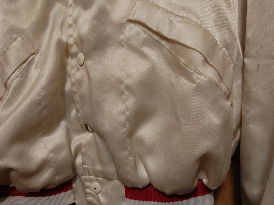 King Louie Pro Fit Chicago Health And Racquetball Club Shiny White Jacket Medium - Image 3 of 4