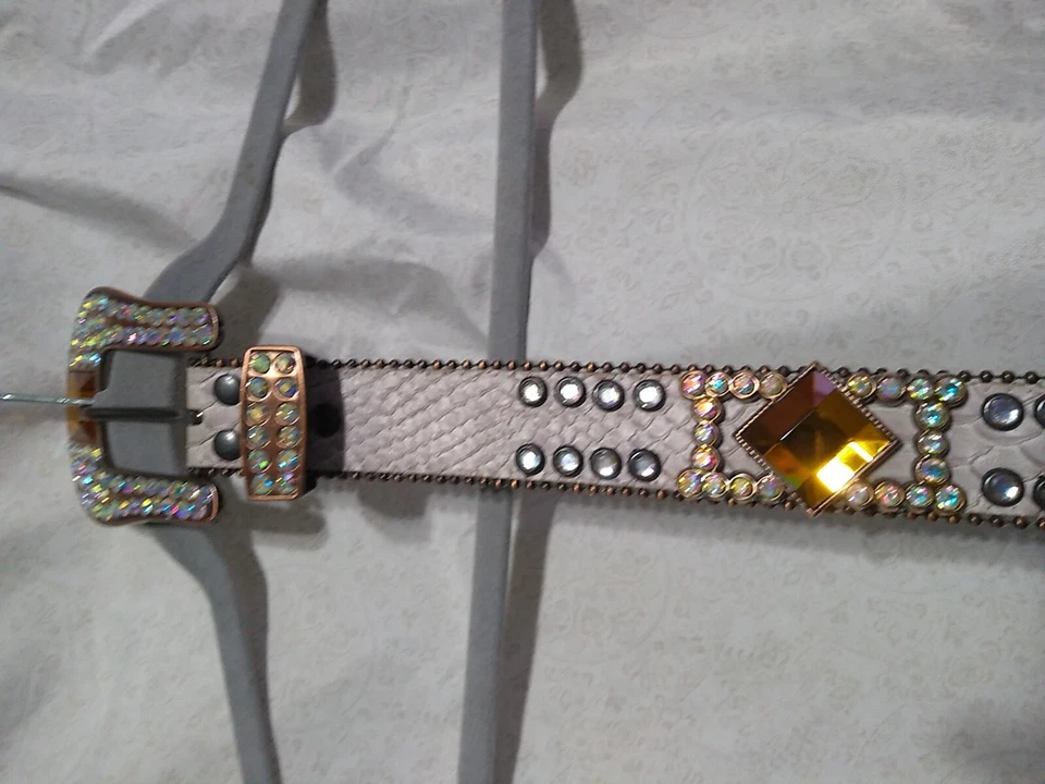 De colección Años 80 Cuero Genuino Blanco Tachonado Con Cristales Y Gemas El... Foto 3 de 4