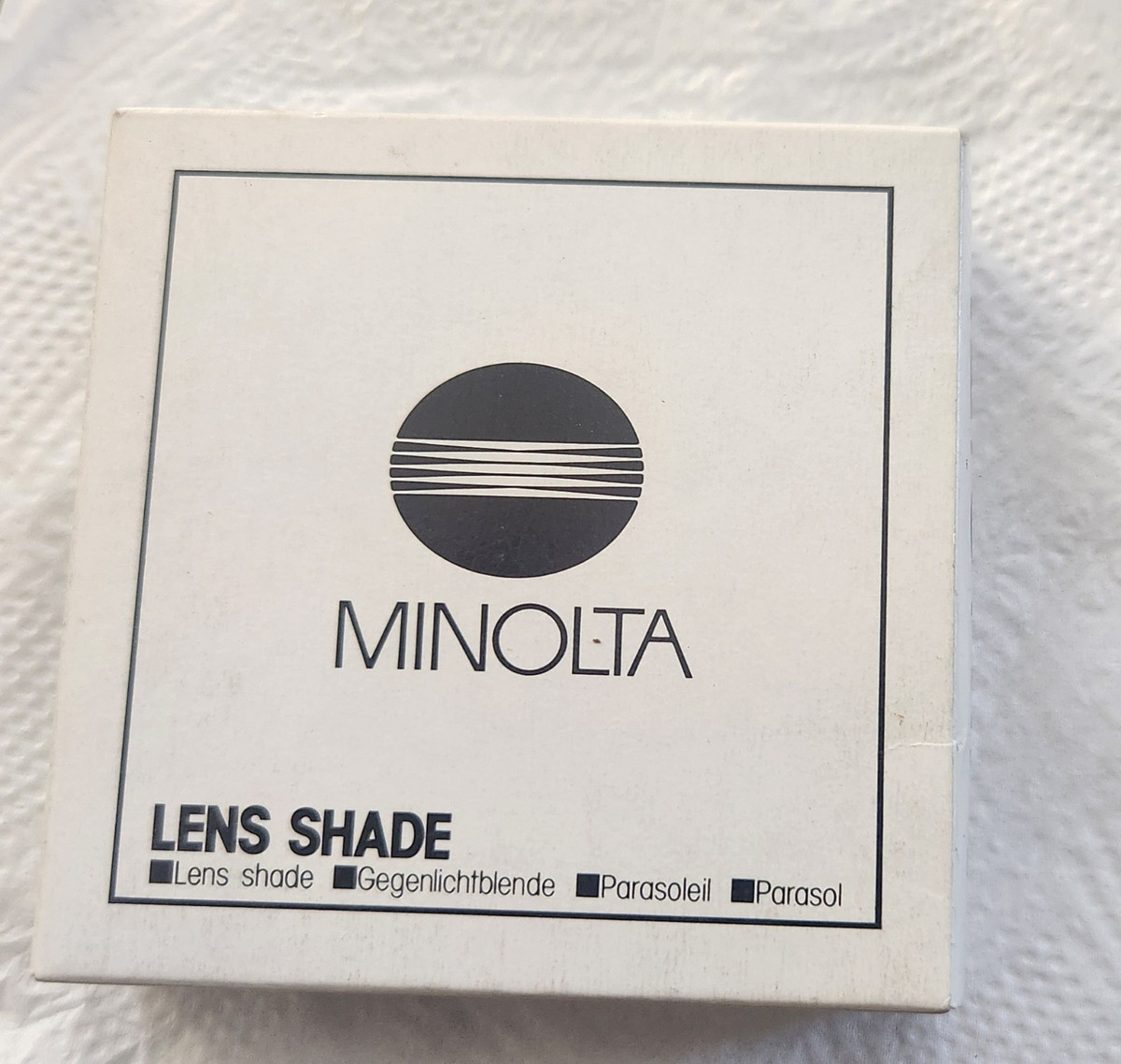 Minolta Lens Shade 28-70/3.5-4.8 55 Camera Zoom 6526-810 56 Minolta Lens Shade 28-70/3.5-4.8 55 Camera Zoom 6526-810 56
