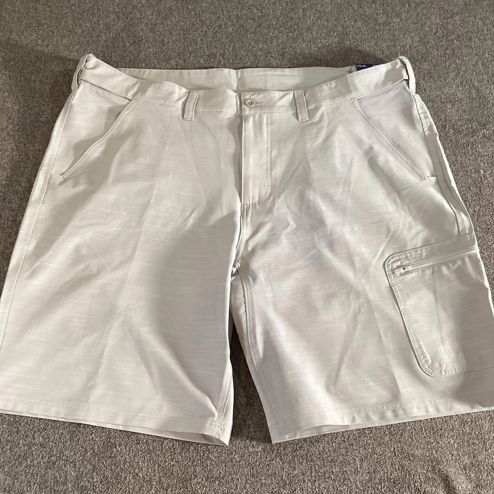 Huk Shorts Mens 3XL Gray Outdoor Fishing Quick Dry Stretch Zip Pocket SP24