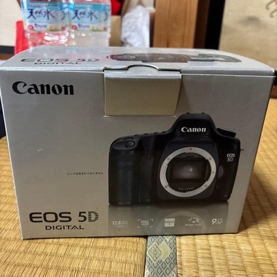 Canon EOS 5D Digital SLR Camera 12.8MP Full Frame Sensor Excellent Condition
