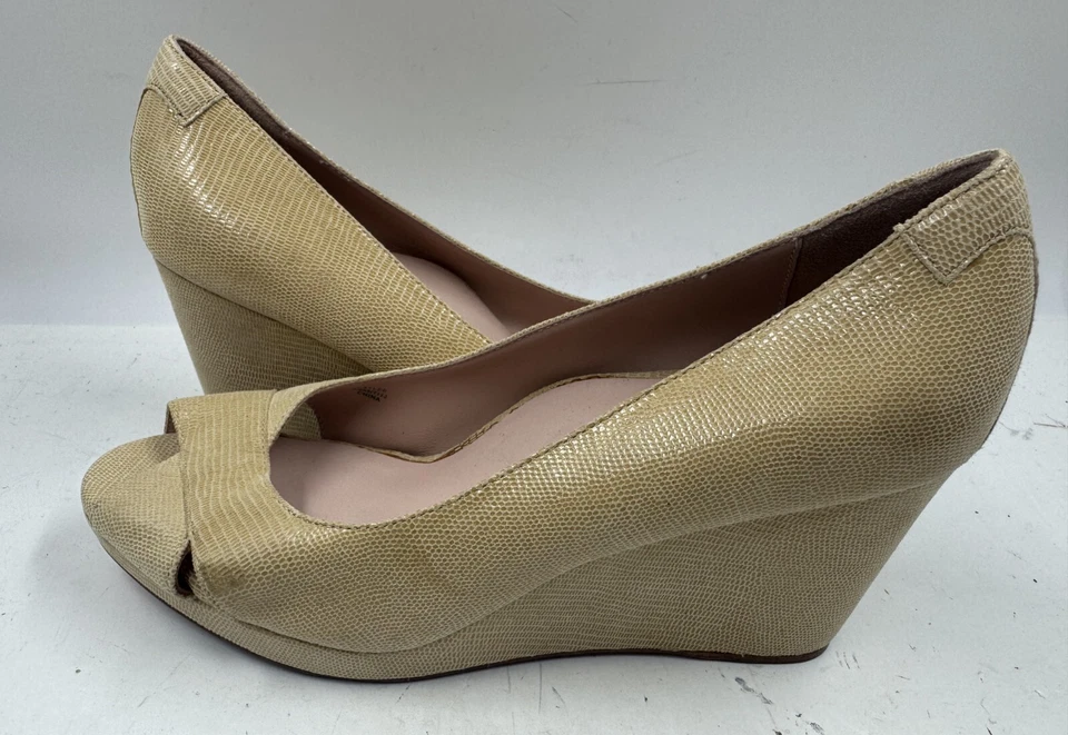 Taryn Rose Shoes Women's 9 Tan Leather Snake Print Open Toe Wedge Heel - Image 2 of 4