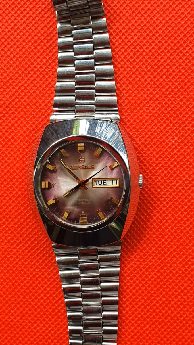 RARE VINTAGE AUREOLE AUTOMATIC 25 JEWELS INCABLOC SWISS MOVE WATCH