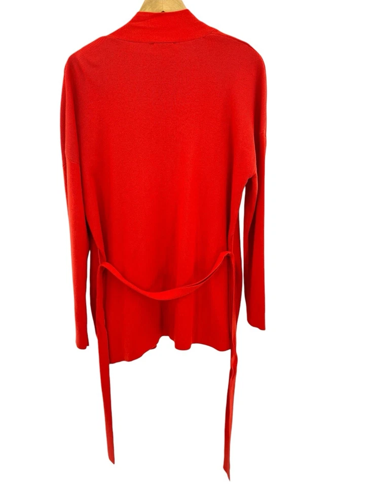 Cárdigan drapeado tejido con cinturón rojo Natori suéter conjunto sin mangas talla mediana bolsillos Foto 3 de 4