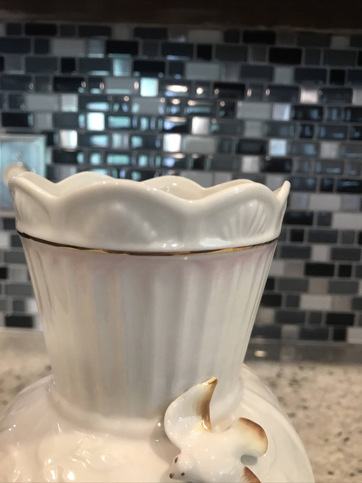 Belleek Songbird Vase Celebrating 150 Years 2007 Designed by Marie