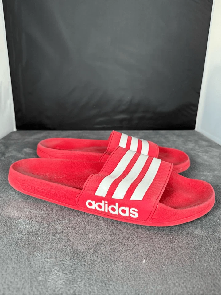 Adidas Adilette Sandalia de Ducha Slide Para Hombres 13 Rojo/Blanco Retro Fútbol Cloudfoam Foto 2 de 4