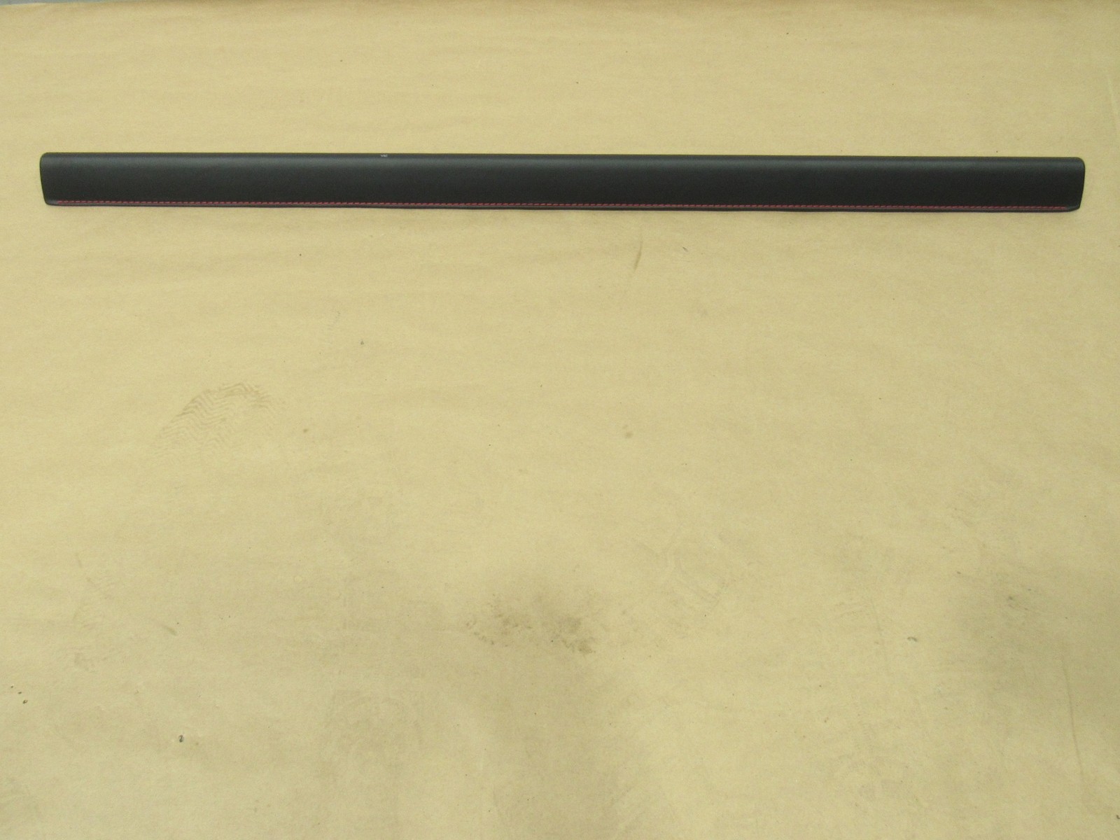 18-21 Aston Martin Vantage 2019 Rear Extrusion Lower Cover Panel Trim :O