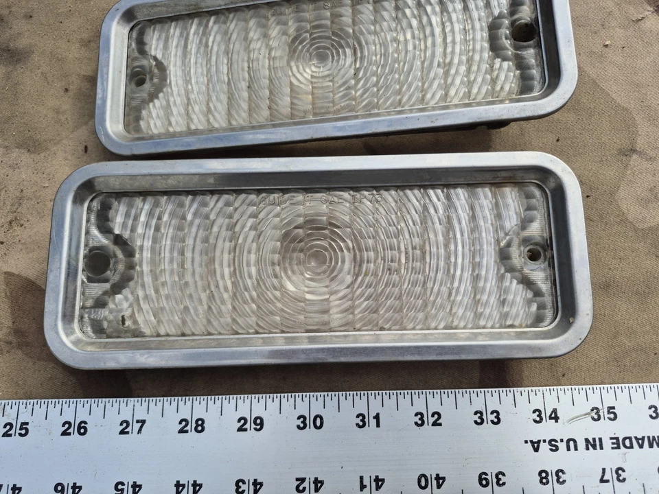 1973 年 1974 年雪佛兰卡车和吉姆西派克灯镜片 C10 C20 C30 K10 外套 — 第 2/4 张图片