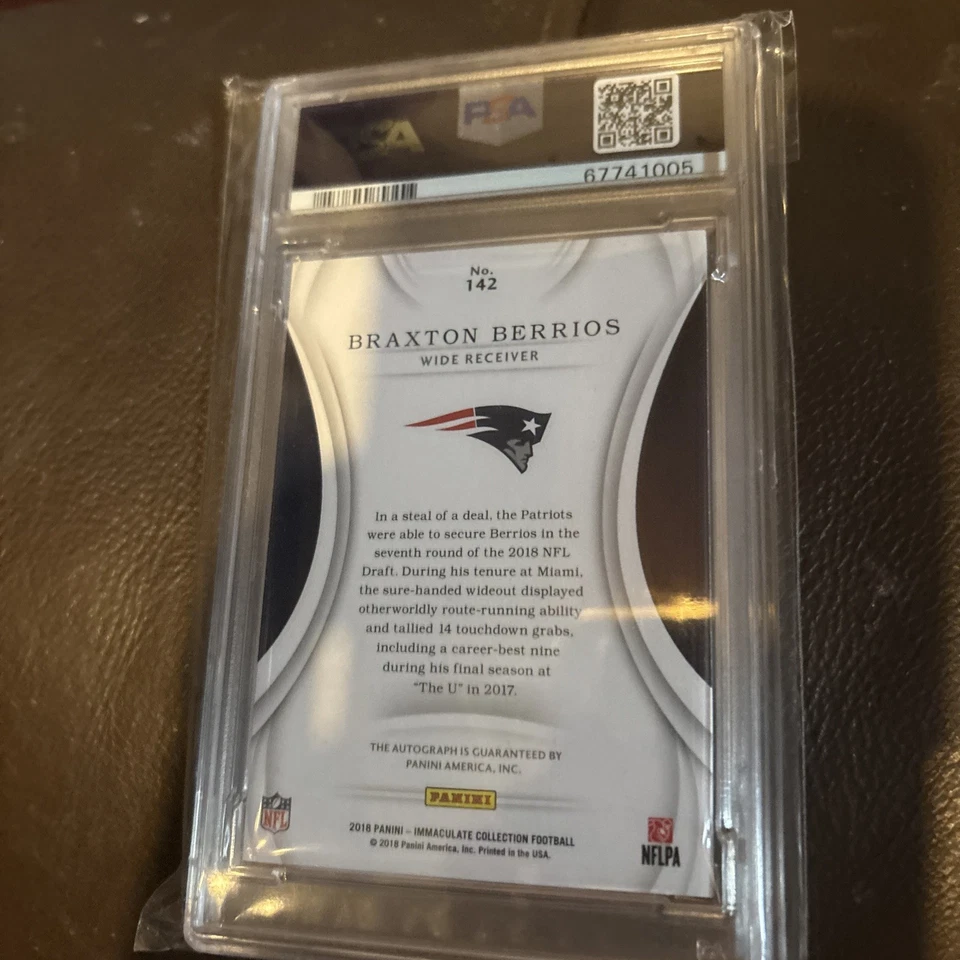 BRAXTON BERRIOS 2018 PANINI IMMACULATE AUTO RC /99 Patriots New York Jets - Image 3 of 3