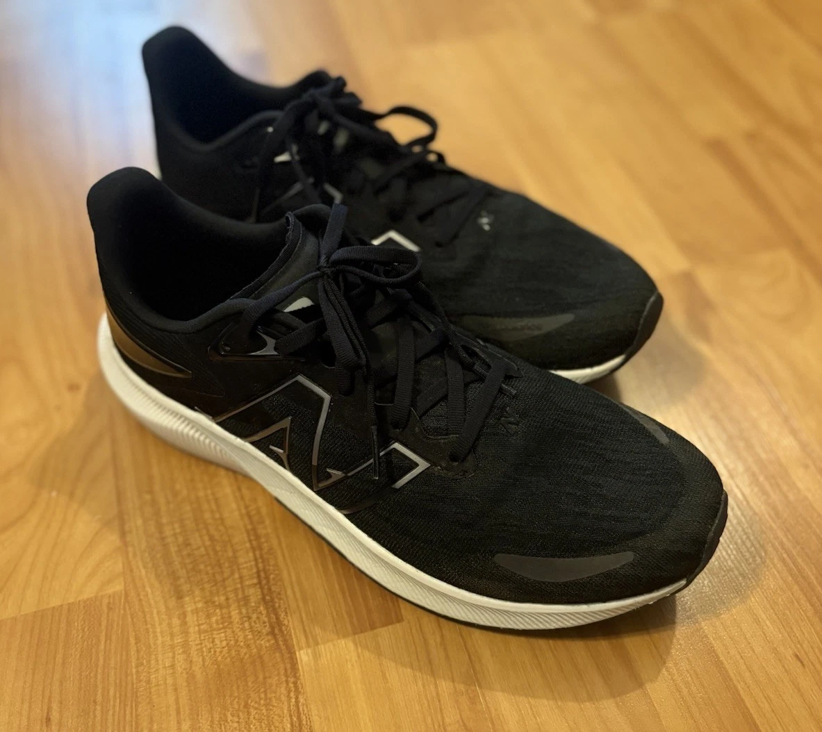 New Balance Men\'s Fuelcell Propel V3 Running Shoes Black, Size 10.5 M Amazon.com | New Balance Men main image 3