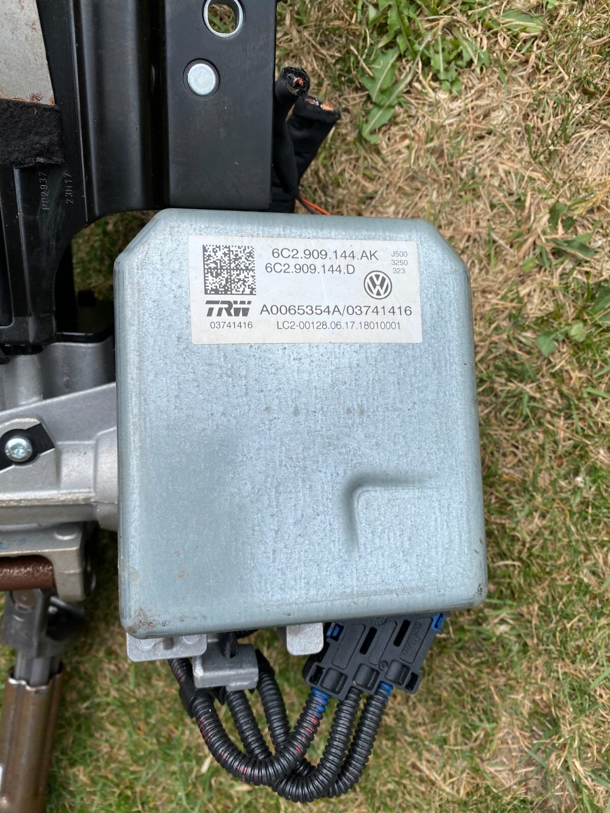 Volkswagen Polo Electric Power Steering Column PUMP ECU Genuine 2014