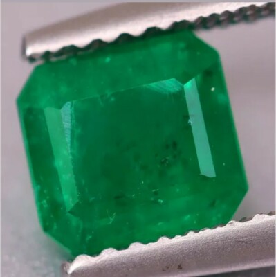 1.13cts Esmeralda Natural origen MUZO Verde intenso SIN ACEITE ( Ver Video)