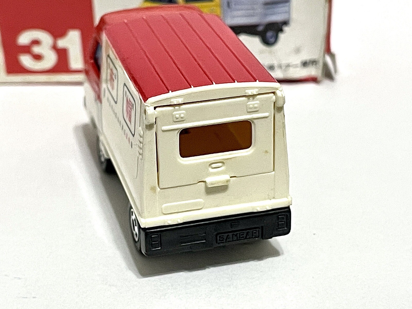 Picture 6 of 9