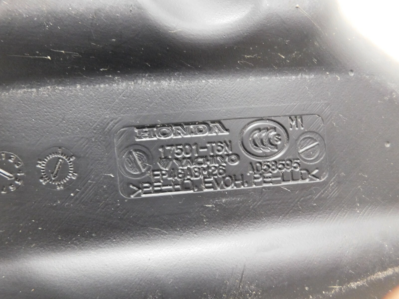 2017 16 - 21 Acura NSX Fuel Tanks  #0295 F4