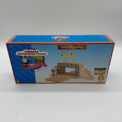 NIB Thomas Wooden Railway Vintage Pedestrian Bridge Destination Double Track