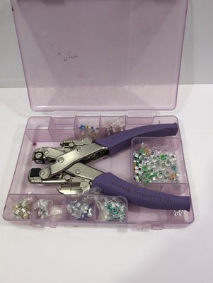 We R Memory Keepers Crop A Dile Hole Punch & Eyelet Kit Storage Case MC-123