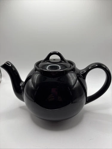 Vintage Lipton’s Tea promotional teapot, solid black MCM Rare Black