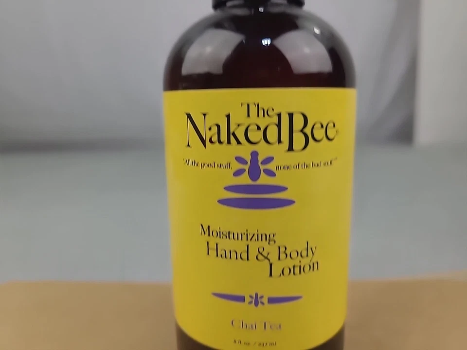 1x Loción hidratante para manos y cuerpo The Naked Bee té Chai 8 fl oz con bomba nueva  Foto 3 de 4