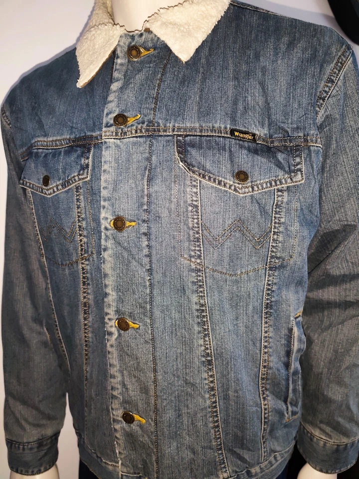 Wrangler Sherpa Lined Denim Jacket – Authentic Western – Size M – Vintage #399 - Imagen 4 de 4
