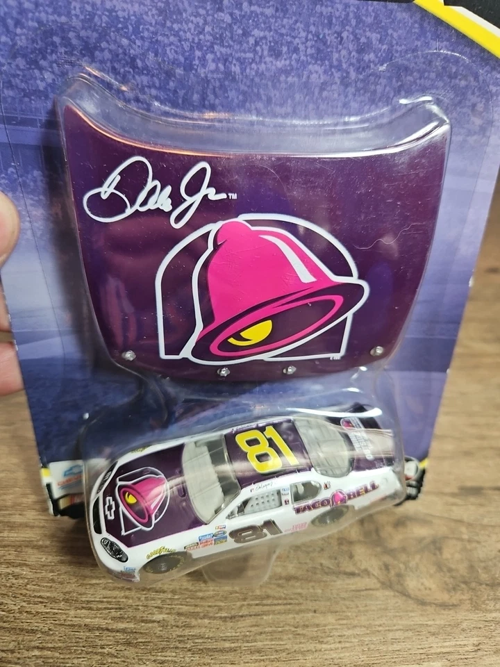 CAPUCHA Dale Earnhardt Jr. #81 escala 1/64 Taco Bell NASCAR Winner's Circle Racing Foto 2 de 4