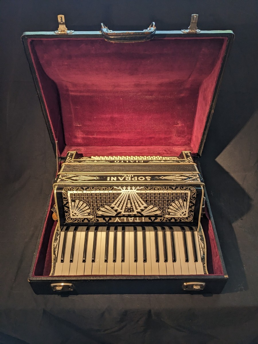 Vintage Soprani Inc Rialto Accordion 80/34 | eBay